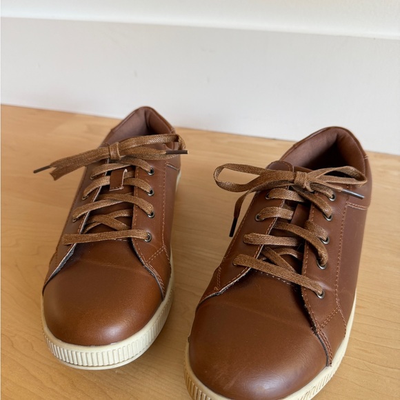 Boys 6.5 Deer Stags Kane Brown Faux Leather Dress Shoes - Picture 2 of 7